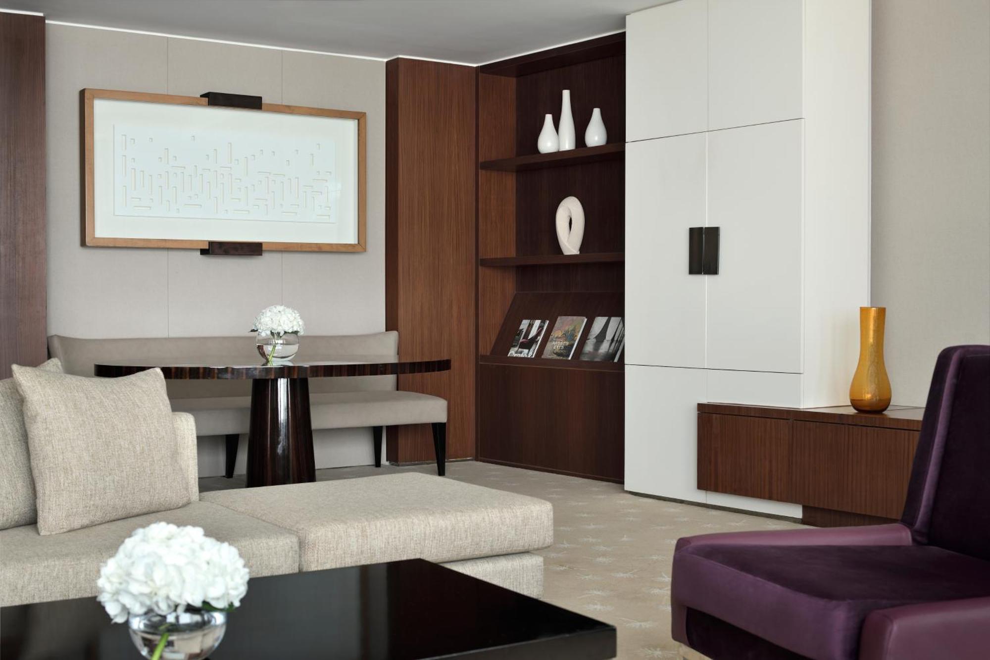 Signature Suite with Creek View - Club Access