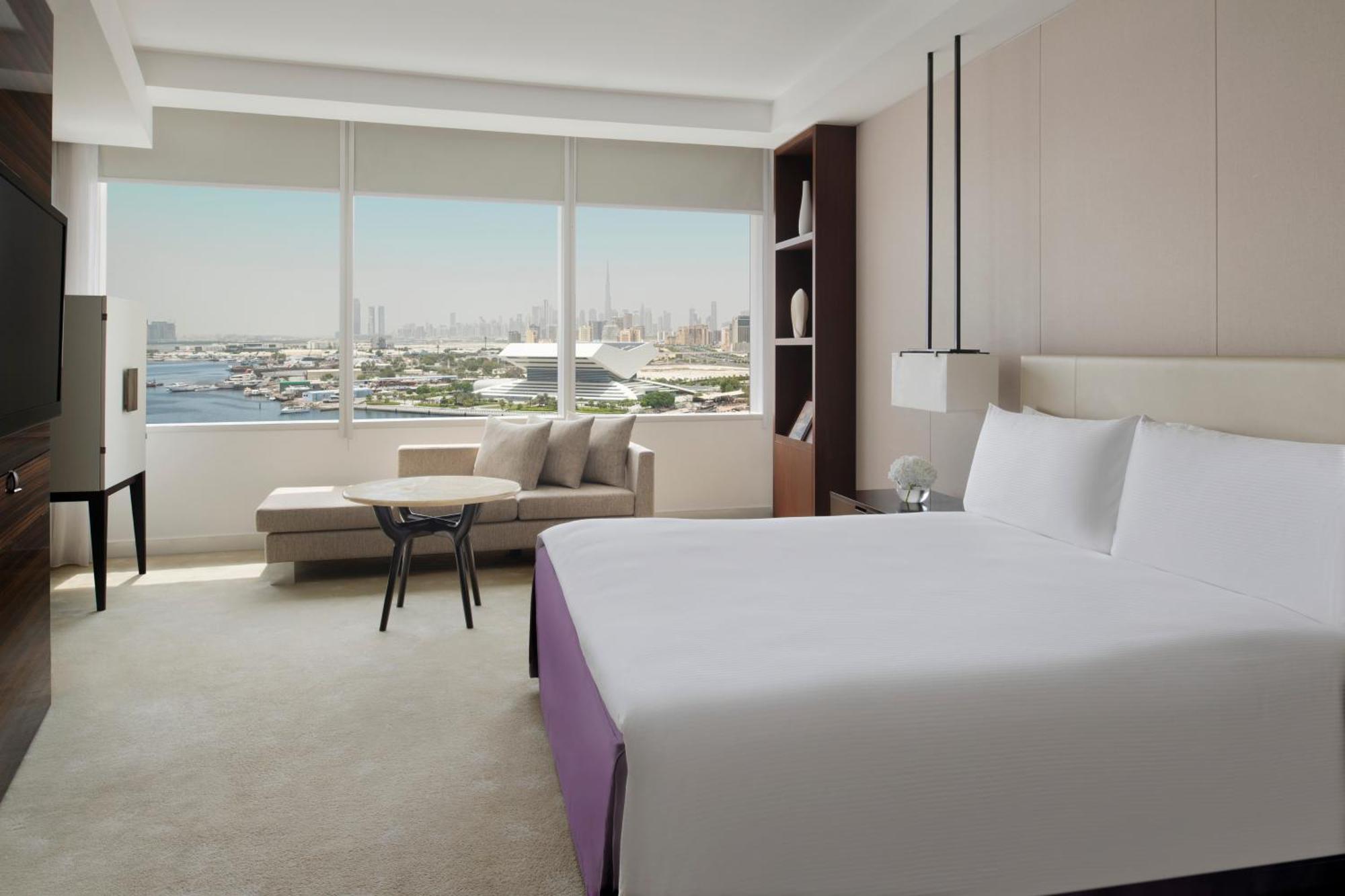 Premium King Room - Club Lounge Access