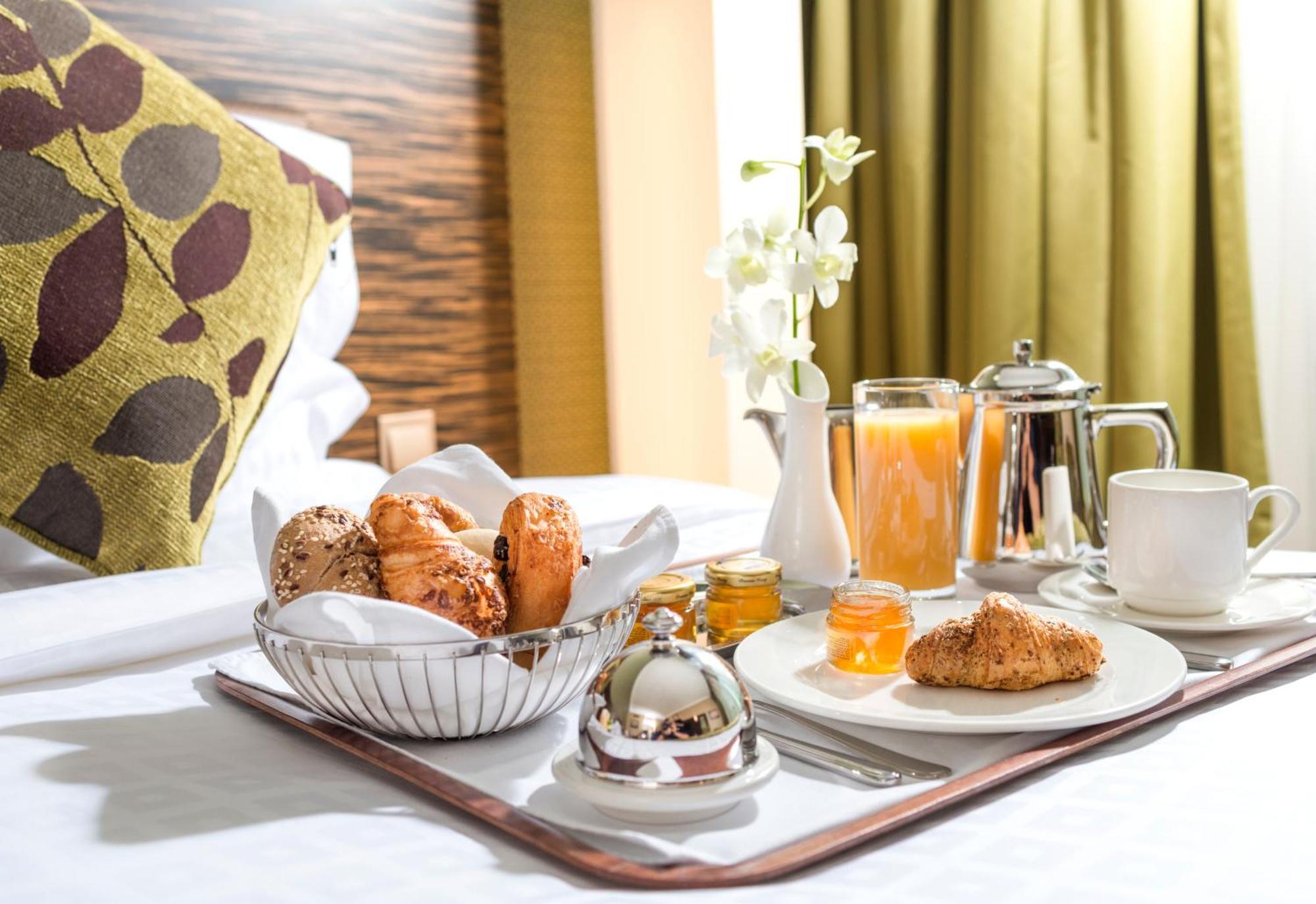 Standard King RoomWith Free Transfer To Beach & Selected Malls,1212145969:JPEG
