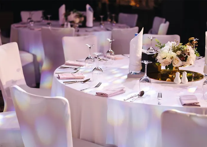 Radisson Blu Hotel, Dubai Waterfront