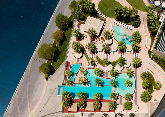 Crowne Plaza Festival City